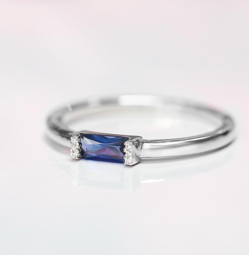 Vintage Sapphire wedding band Sterling Silver - Dainty Baguette Stacking Ring - Special Gift For Birthday