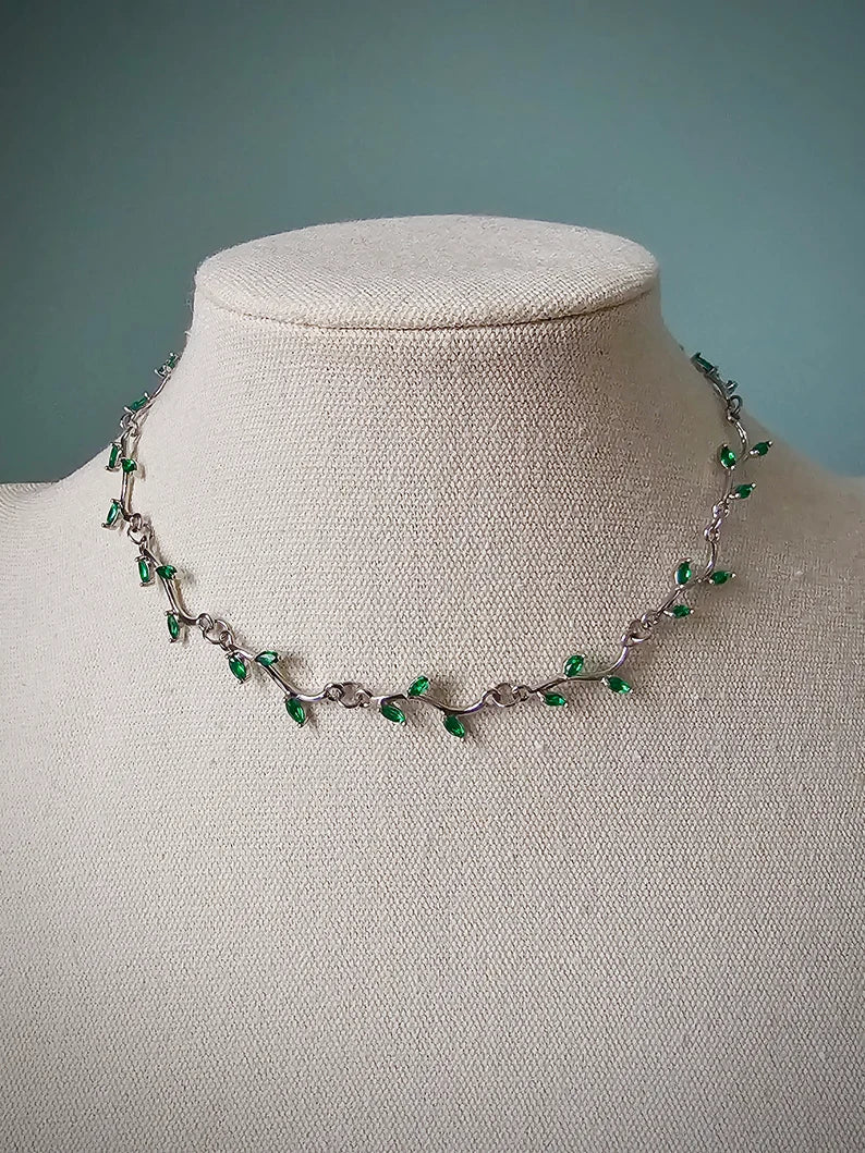 Delicate Green Leafy Vine Choker Necklace in 925 Sterling Silver - Special Gift For Womens